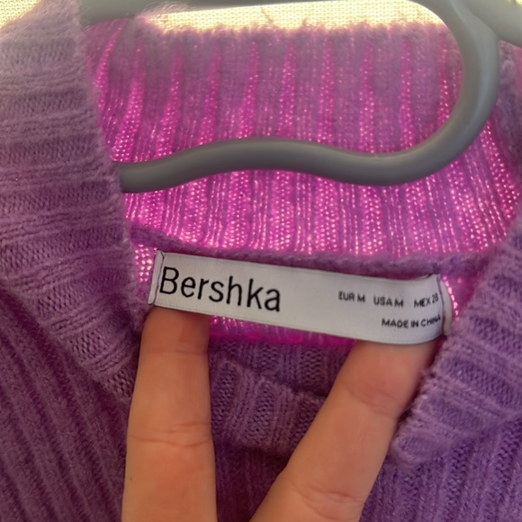 Bershka sweater used twice only - Picture 3 of 3